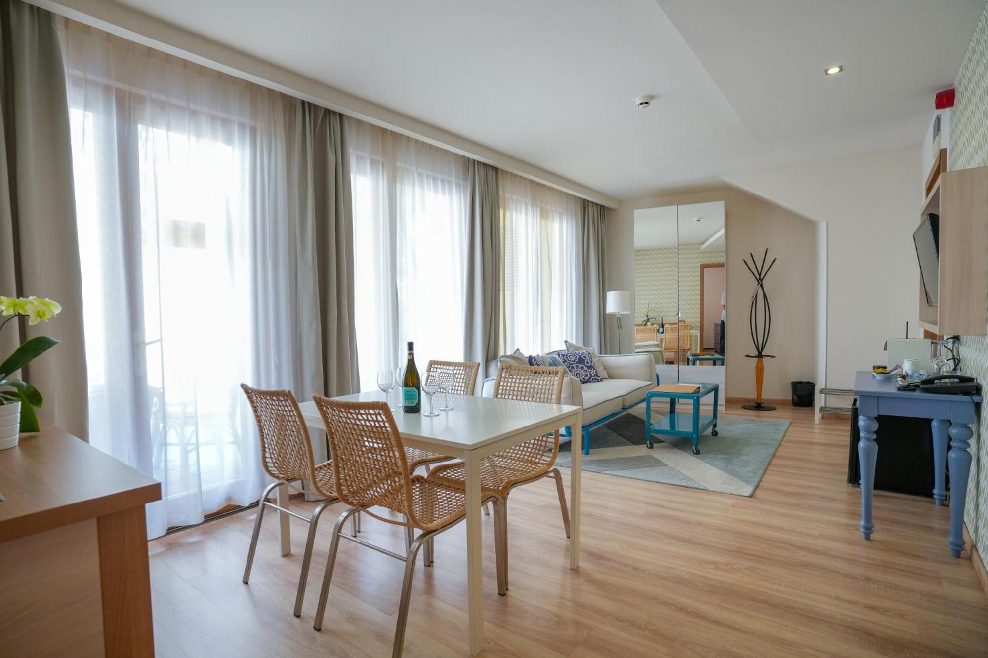 Imola Udvarhaz Dessert Hotel Eğri Dış mekan fotoğraf